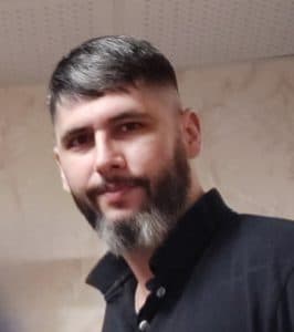 رضا ولی‌یاری