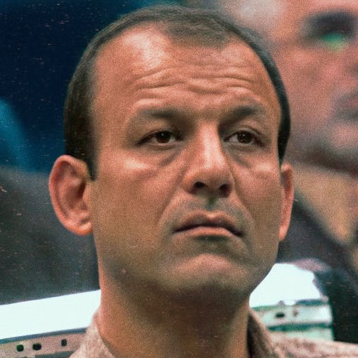احد